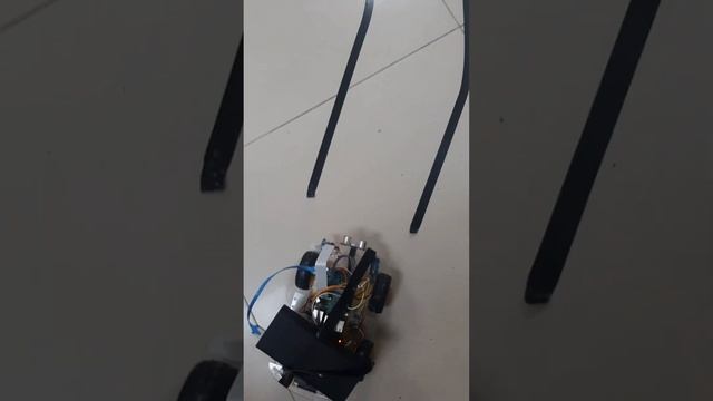 Lane keeping Robot using Raspberrypi смотреть онлайн