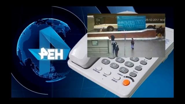 (18+) Автобус въехал в подземный переход на Славянском бульваре в Москве!Видео смотреть онлайн