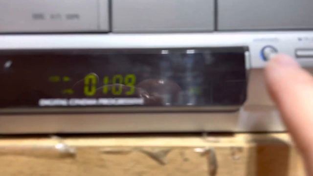 Toshiba SD-V394su DVD VCR combo смотреть онлайн