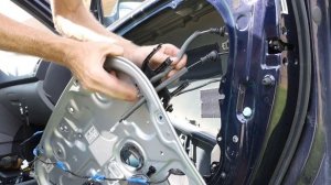 2008 Hyundai Elantra Door Lock Actuator Replacement - Passenger Door Won't Lock Fix