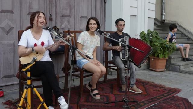 Уличные музыканты Тбилиси. смотреть онлайн