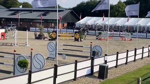 Quarz Ask, Stutteri Ask