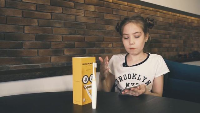 Brush Monster! Распаковка и обзор детской электрической щетки. смотреть онлайн