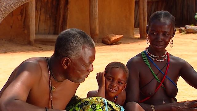 The Mumuila Tribe of Angola смотреть онлайн