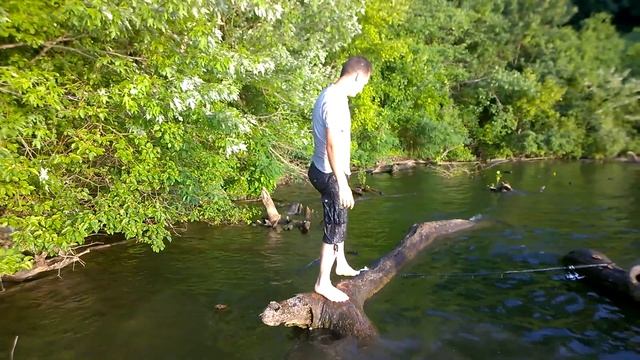 Самоуверенный... ;) смотреть онлайн