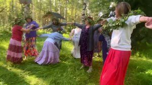 Обряды на Троицу. Часть 4. Хороводы.