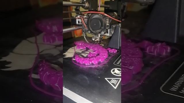 Wanhao Duplicator i3 plus (3D принтер, печать живой ящерки) смотреть онлайн