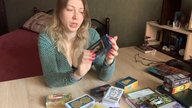 ТАРО для начинающих! Какую колоду ТАРО выбрать первой? СОВЕТЫ смотреть онлайн