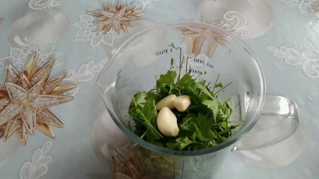Соус к шашлыку из сметаны и зелени с чесноком в домашних условиях! смотреть онлайн