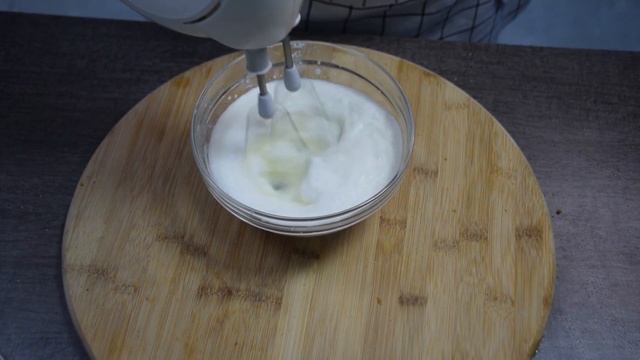 Белоснежный ТВОРОЖНЫЙ ЧИЗКЕЙК с МАРРАКУЕЙ! БЕЗ ВЫПЕЧКИ! смотреть онлайн