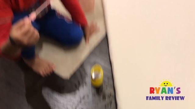 Kids Candy Surprise Valentine Day Haul and Princess T Family Fun Game Ryan's Family Review смотреть онлайн
