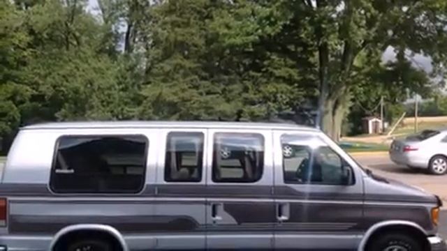 Preowned 1993 Ford Econoline Cargo Cedarville IL 61013 смотреть онлайн