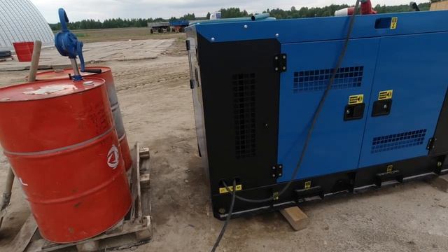 Купили генератор ТСС АД-40С-Т400-1РКМ16, небольшой обзор. смотреть онлайн