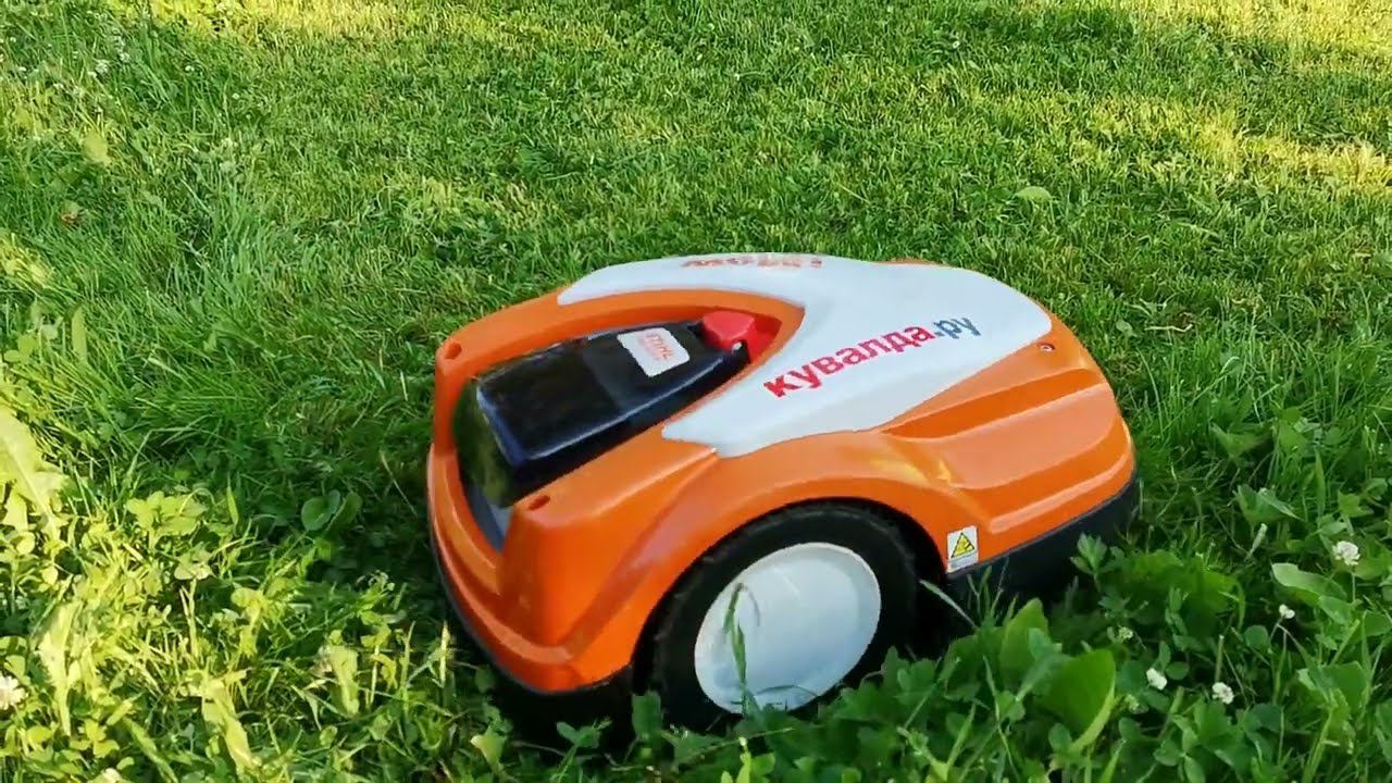 Как работает робот газонокосилка на примере STIHL RMI 422 P смотреть онлайн