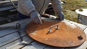 Садовая печь ? Сжигаем мусор без пламени ! Полное сгорание.  Искрогаситель для печи из бочки !