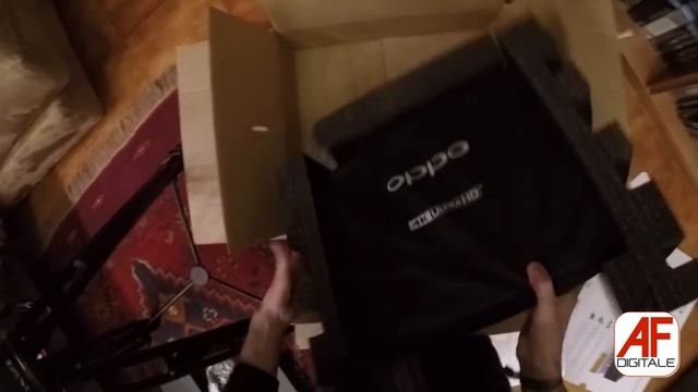 Unboxing Oppo UDP 203 смотреть онлайн