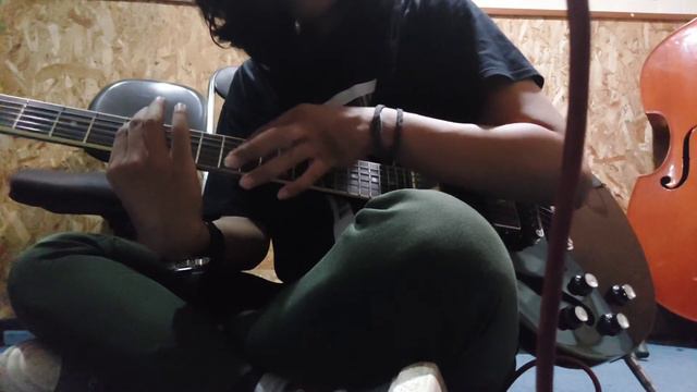 DADGAD on Epiphone ES 335? or 339? смотреть онлайн
