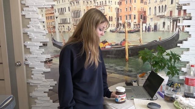 Лера СБРИЛА Толику БРОВИ. ПРИКОЛЫ от Крэйзи шоу. смотреть онлайн