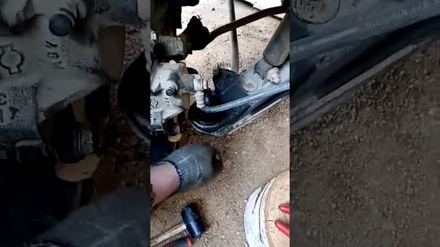 замена шаровых опор на ниссан атлас смотреть онлайн