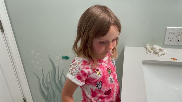 Sonya's procedure for nasal irrigation. Промывание носа методом Джала Нети и ирригатором для детей. смотреть онлайн