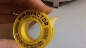 Уплотнение / паковка сгона ФУМ лентой | Ремонт газовой трубы