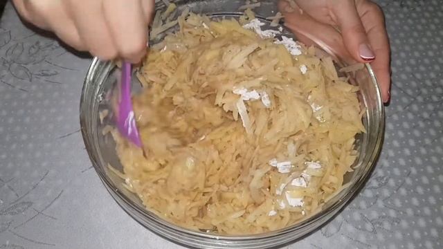 Бюджетное блюдо с КАРТОФЕЛЯ. Картофельный кугель. смотреть онлайн