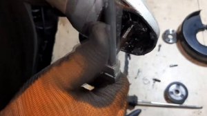 Как  убрать люфт вала на болгарке