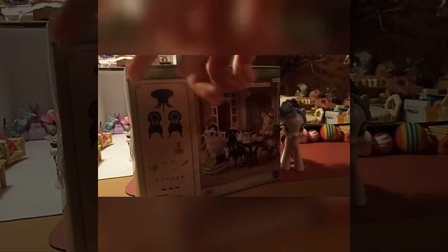 Подарки на день рождения, часть 1/Обзор двух наборов Sylvanian Families смотреть онлайн