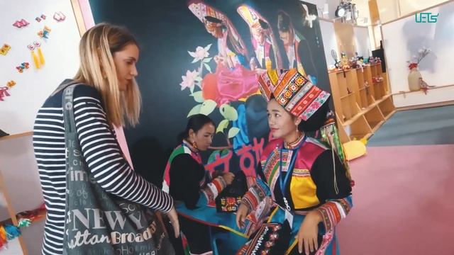 Chengdu International Intangible Cultural Heritage Festival in Sichuan of China смотреть онлайн