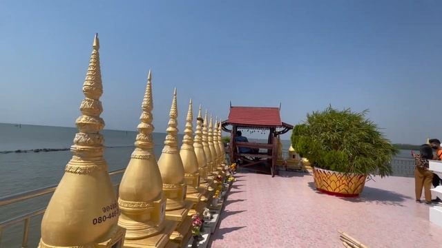 Chachoengsao's Temple On the Water (Wat Hong Thong) / Bangkok Weekend Journeys смотреть онлайн