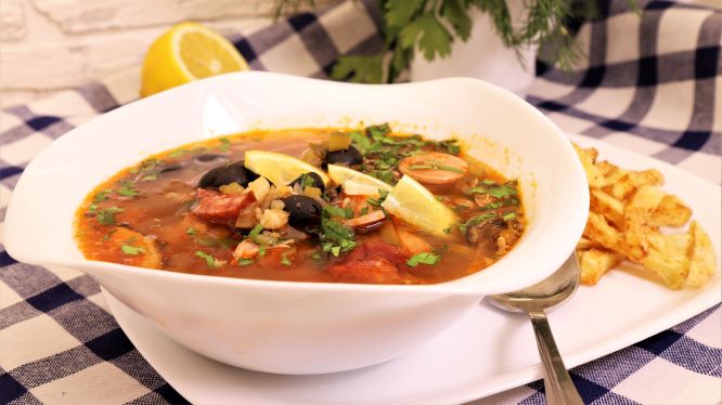 Спасибо тому, кто придумал этот суп! Рецепт сборной солянки смотреть онлайн