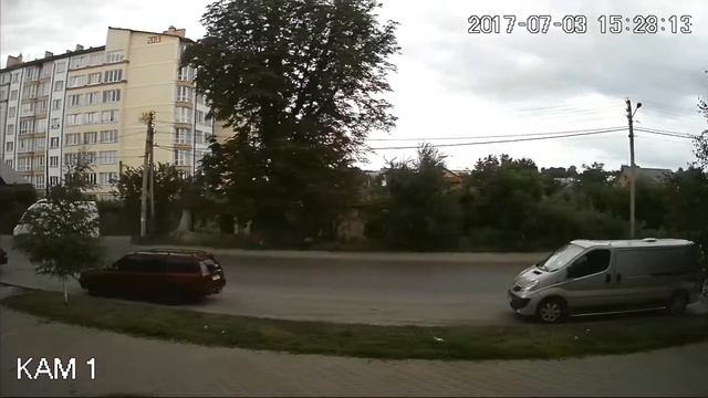 Пример работы HD-TVI видеокамеры 2.0 Mp HikVision DS-2CE56D0T-IRM (3.6 мм) смотреть онлайн