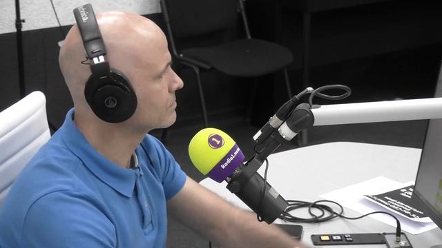 Что поднимет с дивана закоренелого лентяя? смотреть онлайн