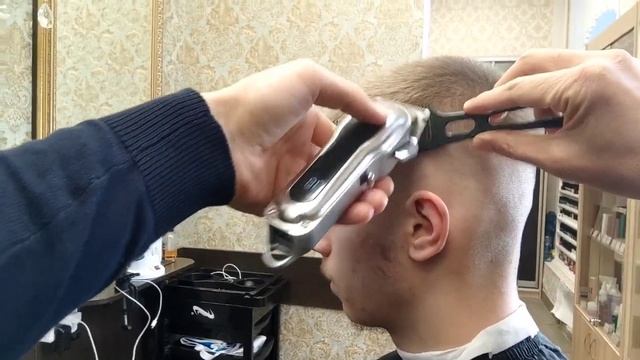 БЫСТРЫЙ ФЕЙД. КАК СДЕЛАТЬ БЫСТРЫЙ ФЕЙД НА ПОТОКЕ.СТРИЖКА БОКС. #FASTFADE смотреть онлайн