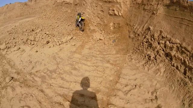 Enduro. Подъемы. Карьер. смотреть онлайн