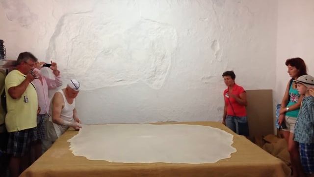 Приготовление Греческих сладостей (Крит,Греция, Ретимно, pastry Kataifi) Часть1 смотреть онлайн