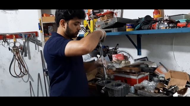 How I Rebuild GS500 Engine | Top End Rebuild | Suzuki GS500 смотреть онлайн