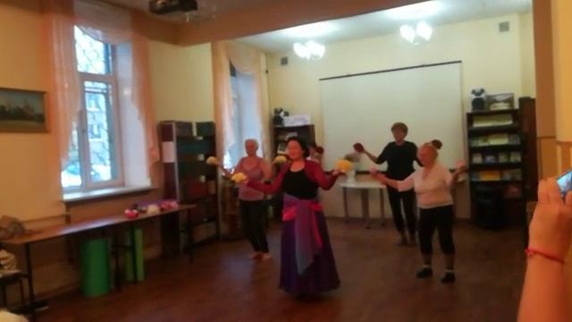 Социальный клуб "Гармония" в гостях у библиотеки смотреть онлайн