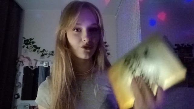 ВЛОГ, болтаю о книгах и не только + grwm// смотреть онлайн