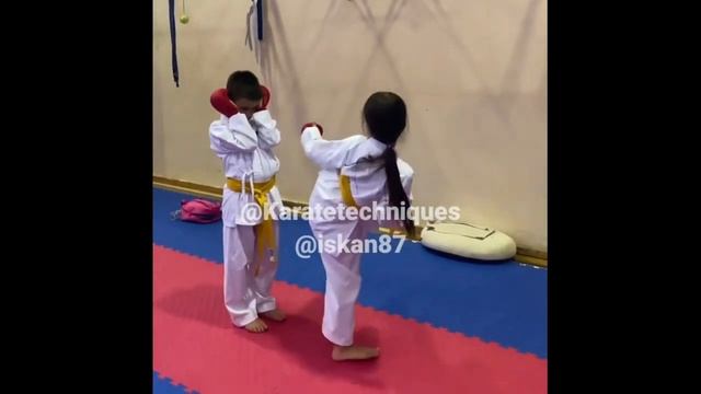 дети в паре атаки.mp4 смотреть онлайн