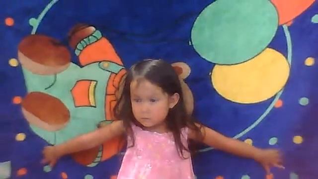 toddler and scary maze game pt.2 смотреть онлайн