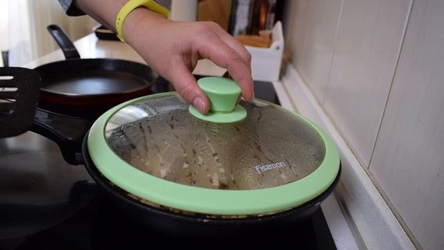 Что приготовить на завтрак? Блинчики с курицей и грибами