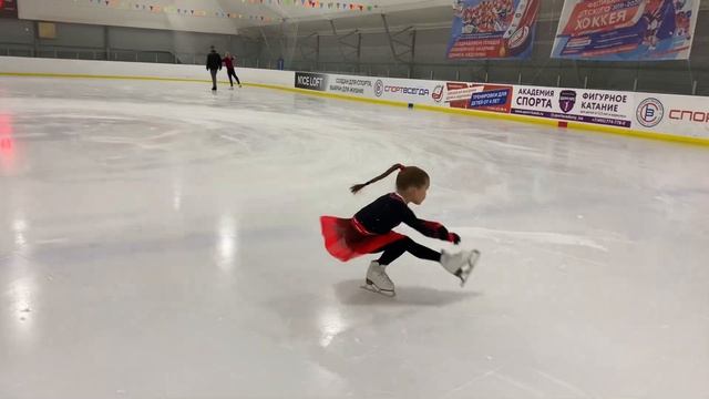 Прокат в новом платье ? Мирослава Лебедева 7 лет. Фигурное катание 2021 года ??? смотреть онлайн