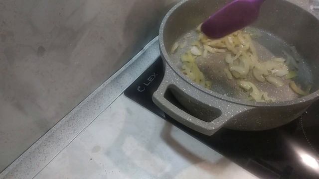 ПЕЧЕНЬ ГОВЯЖЬЯ С ЛУКОМ смотреть онлайн