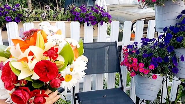 БУКЕТ ДЛЯ ТОРЖЕСТВА! САДОВЫЕ ЛИЛИИ И РОЗЫ! ОЦЕНИТЕ МОЁ УВЛЕЧЕНИЕ! смотреть онлайн