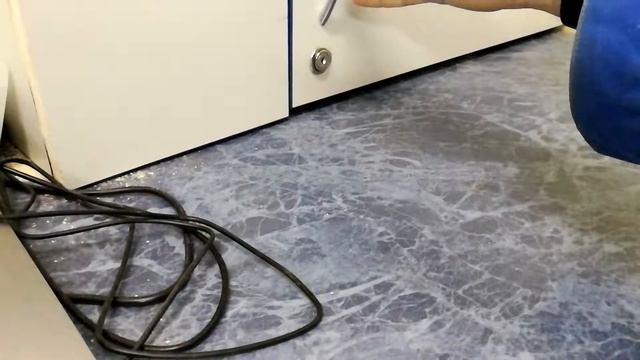 Вскрытие мебельного замка , ошибка безопасности . смотреть онлайн