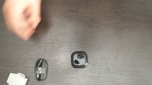 Samsung Galaxy Buds Live unboxing смотреть онлайн