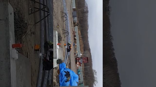 Установка закладных на фундамент под арочный ангар. смотреть онлайн