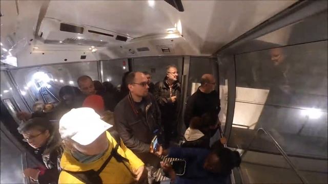 Funicular dos Guindais: как попасть из одной части Порту в другую - лестницы не нужны. смотреть онлайн