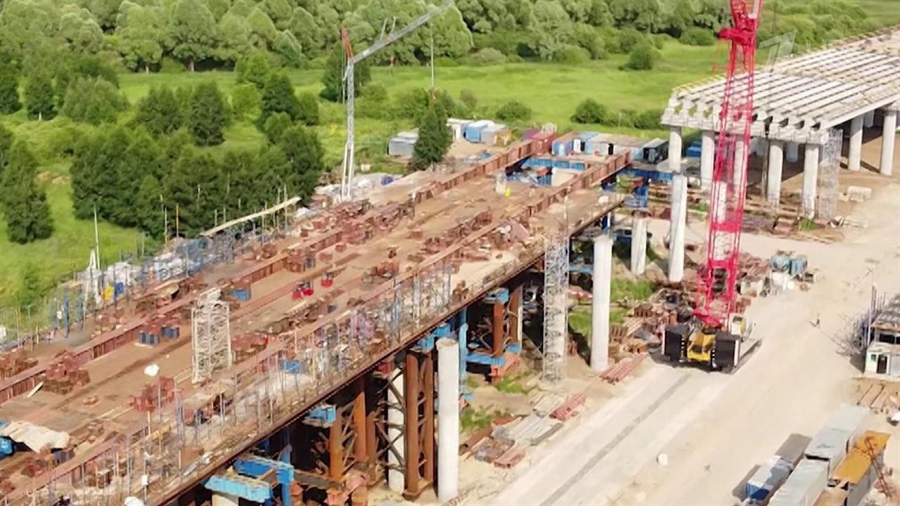 В России отмечают День строителя смотреть онлайн